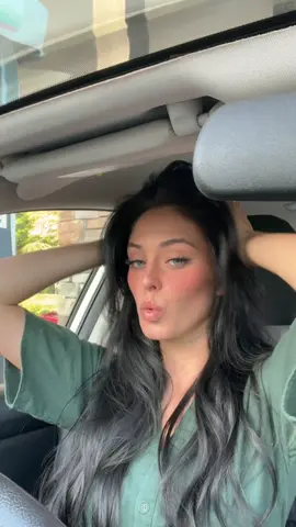 IGNORE MY NAIL BUTTTT where my latina bbys at?? 