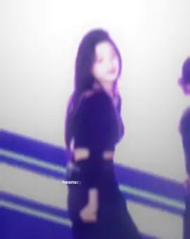 jiheon growing taller to match with her bestie chaeyoung i see i see #baekjiheon #jiheon #jiheonedit #jiheonfromis_9 #leechaeyoung #chaeyoung #chaeyoungedit #chaeyoungfromis_9 #fromis_9 #fromis_9edit #kpop #kpopedit #edit #fyp #fypシ 