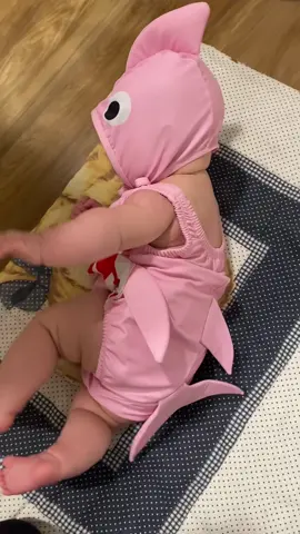 Oh my god its a shark!!!!! #fyp #MomsofTikTok 