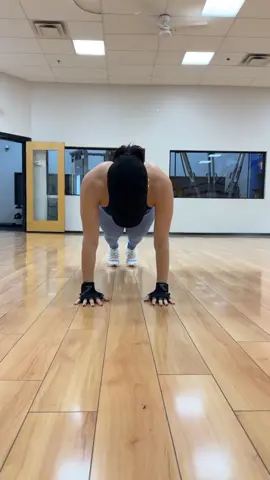 Wanna see you work your body. ❤️‍🔥 #fyp #fy #foryou #oneractive #fitchallenge #duet #elitefitnessgym #FitTok #gymmotivation #tuesday #makingfitnessfun #workthatbody 