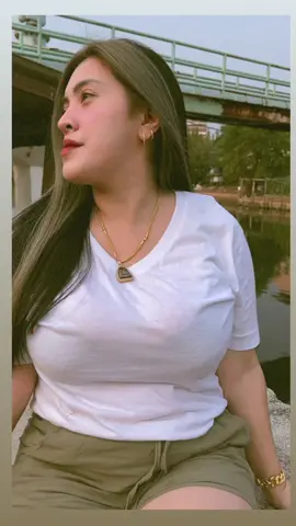 สูด บรรยากาศ ริมคลอง 💕