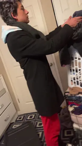 Yo me camuflajeo a veces 😂 IG:Jonathant.torreblanca📍 #fyp #parati #viral #foryou #couple #toxic #latina #latino #foryoupage #viralvideo #fy 