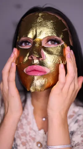 🙂 #24kgoldmask#goldmask#goldenmask#skincareasmrvideo#asmrskincareeddition#asmrskincareroutine#sheetmask#satisfyingskincare  