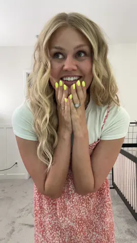 Today is a day we have dreamed of 🫶🏻 👀 #fyp #trend #dellavlogs #della #bellalambert #married #excited #surprise 