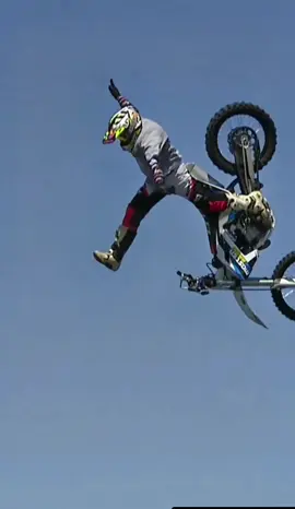 Insane 🤯🤯🤯 | . . .➡️ Follow @n3xtvv for more 🔥 . . . 🎥➝ @maikelmelero  . . . . . . . . . #fmx #fmxshow #fmxlife #freestylemotocross #motocrossfreestyle #motocrosslifestyle #motocrosslife #motocrosslove #motocrossbike #motocrossrider #motocross #motobike #dirtbike #dirtjumper #2stroke #4stroke #braap #supercross #supermoto #espanha #espanha🇪🇸 #offroad #enduro #mxlife #freeride #redbullracing #redbullxfighters #ktm