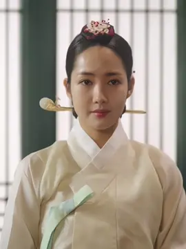 พอพระเอกได้ขึ้นเป็นพระราชานางเอกก็ได้เป็นพระราชินีแต่เป็นได้แค่7วันเท่านั้นแล้วก็ไม่ได้เจอกันเลย มาเจอกันอีกทีก็ตอนแก่แล้ว #queenforsevendays #parkminyoung #kdrama #ซีรี่ย์เกาหลี 