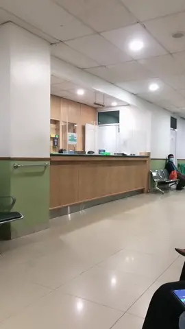 …. Di Rs ini doank apa di smua Rs sih ngambiL obat dr resep dokter hampir berjam jam ini orang sakit Lohh proses y y tu Loh Lamaaaa bangett buat dapetin obat sampe berjam jam #fyp #rumahsakit #bpjskesehatan_ri #spill 