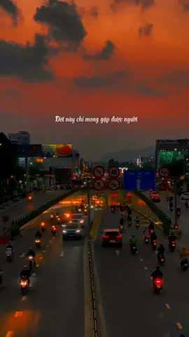 Không mong cuộc đời dịu dàng, chỉ mong có được một người đủ thấu hiểu.#LearnOnTikTok #xuhuong #tamtrang #fypシ #anradio95 