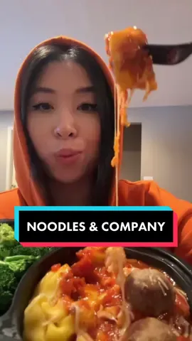 Replying to @aysialynne finally tried it and omg YUM #noodles #noodlesandcompany #alfredo #alfredomontamore #food #Foodie #foodhaul #eatwithme #viral #SeeHerGreatness #whatiorder 