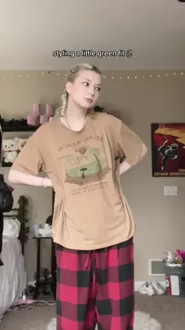 :3
