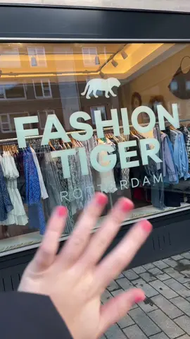 Day in my life 🤍 Aanstaande zaterdag en zondag is de opening van onze Fashiontiger winkel: Meent 10a, Rotterdam :) #fashiontiger #dayinmylife #rotterdamshops  