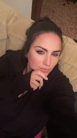 Trying this filter for fun just cause #being30 #being30islike #imgettingold #showingmyage #brunettegirl #brunette #tryingnewthings #filter #filterinstagram #ilookgood 