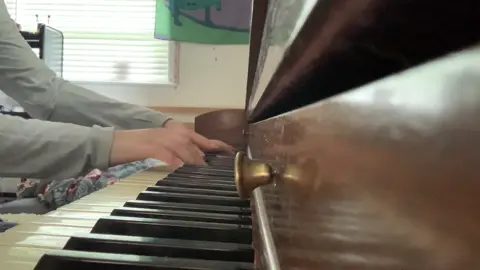 since the return of aot heres a vid from last year ignore that ONE wrong key #AttackOnTitan #aot 