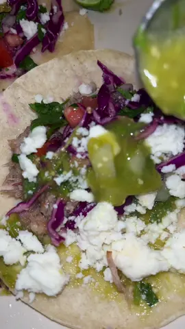 🌮 easiest dinner under 20 mins #carnitatacos #tacos #carnitas #quesofresco #taquitos #salsaverde #taconight #dinnerideas101 #mealideas #mealsforthefamily #delrealcarnitas #delrealfoods #dinnerunder20mins #easydinnerideas #easydinnerrecipes #mexicanfood 