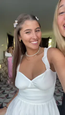 @juliabouvierr 