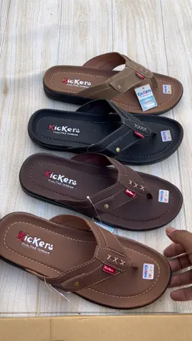 Yukk di order kak sandal nya cocok di pakai saat lebaran #sandalpria #sandaljapitpria #sandalkulit #fyp #foryoupage #stitch 
