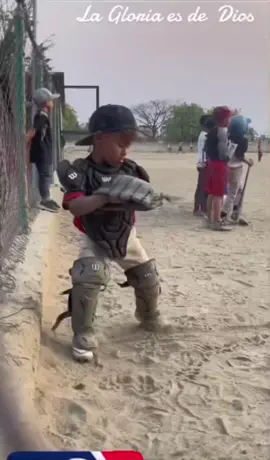 Una promesa del beisbol #beisbolengrandesligas #pyfツ #elhijomayor #niñobeisbolista #jugandounpoco 