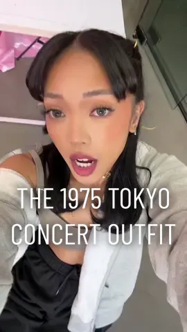 being a libra with sewing skills can be a blessing and a curse sometimes #the1975 #concertoutfit #nana  