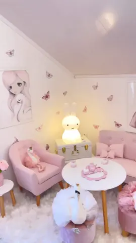 Vous êtes à la recherche d'inspiration pour décorer votre maison ? Regardez cette vidéo pour découvrir des idées originales et tendance pour donner vie à votre intérieur ! 💫 —— #idée #ideedeco #salon #chambre  #interiordesign #decoration #decorationinterieur #decorationideas #homedecor #homedesign #homedecoration #inspiration #inspirationdeco #ideedeco #exteriordesign #fypage #pourtoi #fyp