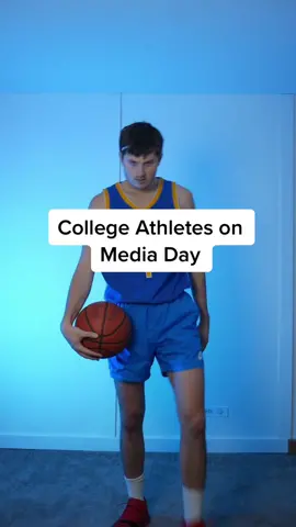 They always have to do the most during the photoshoots😭😂 #comedy #sketchcomedy #basketball #MarchMadness #collegesports #collegebasketball #athletes 