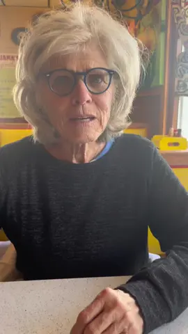 Shes loving her fame…..❤️❤️.  #alzheimers #alzheimersawareness #Alzheimerssucks    Thanks for the support, it made her day!!!