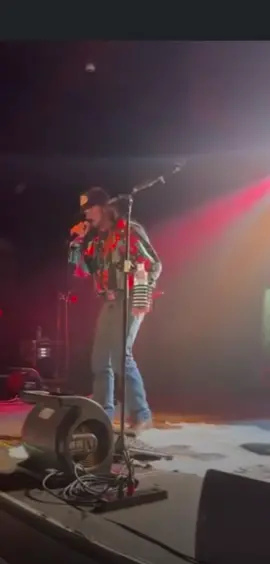 Long Live Cowgirls Tour 2023 @ianmunsick the absolute BEST❤️‍🔥 #ianmunsick #longlivecowgirls #westernfashion #ianmunsickmusic #westerncountrymusic #concert #cowboy #fyp #followforfollow #trending #viralvideo 