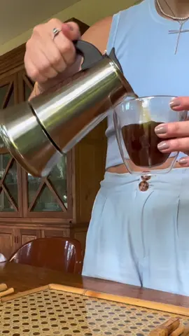 Cafeteira italiana @Tramontina para @São Patrício #cafe #cafezinho #coffee 
