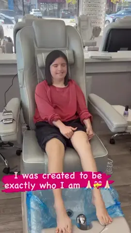 Created beautifully and exactly who she was meant to be on this earth.💝🙏🏻💝 she is brave and she loves with her whole heart. Even when people look at her differently, she sees it, it hurts because yes she gets it, but she rises above it and leans in with more love ❤️ #Montanasheart #Love #SeeHerGreatness #downsyndrome #family #friends #montanasheartandhome #specialneeds #autismawareness💙 