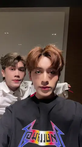 สะบัดดด!!!