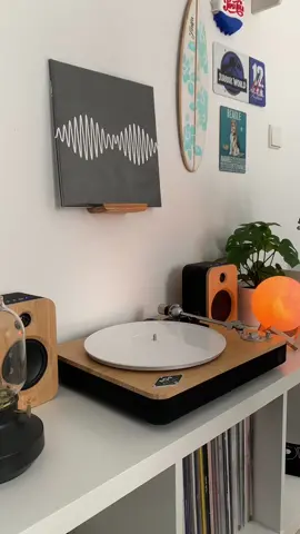 I Wanna Be Yours - Artic Monkeys #iwannabeyours#iwannabeyoursarcticmonkeys#articmonkeys#am#amvinyl#amarticmonkeys#AM#vinyl#vinylrecords#fyp#fy#fypシ#viral#music#album 