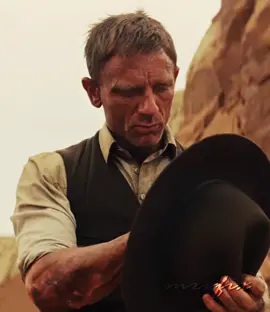 what is your favourite film with Daniel?#danielcraig #danielcraigedit #cowboyvsaliens #007 #jamesbond007
