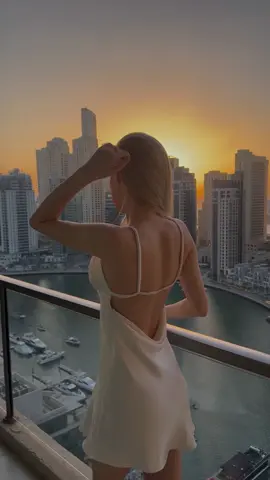 Dubai mood🖤♥️