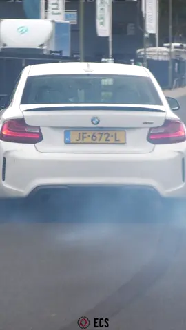 BMW M2 going sideways ! 💯 #bmw #m2 #f87 #m2f87 #bmwm2 #bmwm #sideways #sportscar #acceleration #accelerating #drift #exoticcarspotters