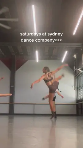 literally my new favorite place!🫶🏽 i love taking classes there…it’s so much fun💃🏽🔥❤️ #australia #happy #dance #dancer #lyricaldance #sydneydancecompany #sydney 