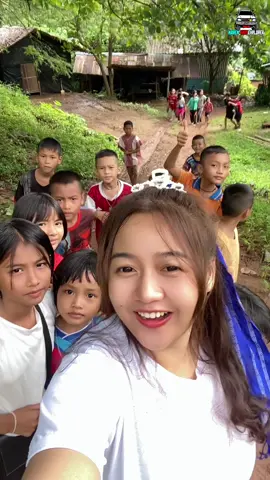 โรงเรียนแม่สองน้อย อ.ท่าสองยาง จ.ตาก #เด็กดอย #KAREN #กะเหรี่ยง #ตาก #ท่าสองยาง #karen_4wd_explorer #ครูอาสา 