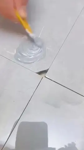 💕How to fix cracks in tile without replacing them？💕🤗#crackfilling #tilefixing #homeimprovment #homehacks #amazonfinds #fyp #tiktok #amazon #amazonmusthaves 