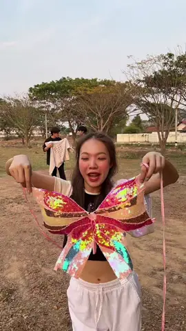 เจ้าที่บอกว่า เสื้อสวยนะ!!