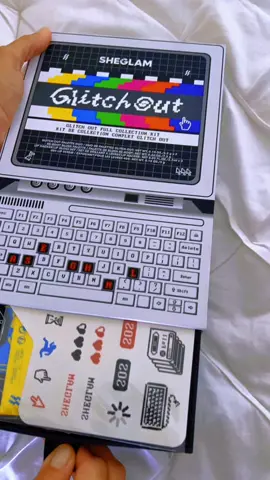 Miren lo que me regalaron 🤩  @SHEGLAM  #sheglam #sheglamglitchout 