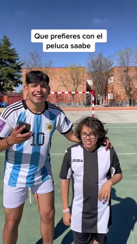 Que prefieres con el peluca IG: santy_elias02 #challenge #parati #friends #futbol⚽️ #fypシ #futbol #elpelucasaabe 