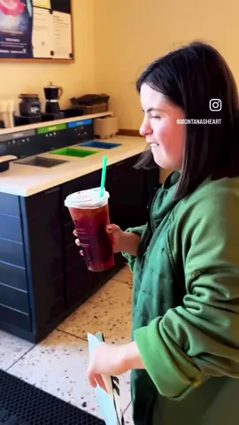 Moments of hsppiness 🥰 #Montanasheart #Love #SeeHerGreatness #downsyndrome #family #friends #montanasheartandhome #specialneeds #autismawareness💙 #thehappeningoc #starbucks 