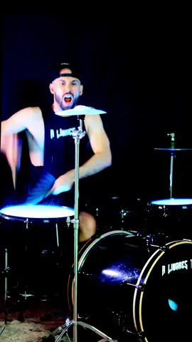 Plato de hielo 🥶🥁 #acdc #highwaytohell #drumsolo #alinarest #bateria #percusion 