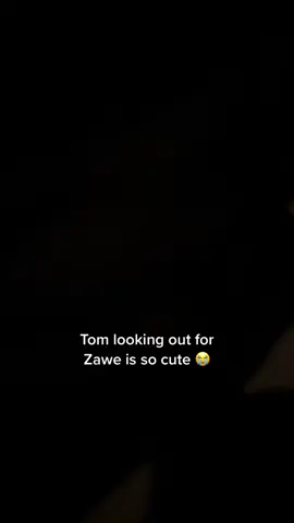 aw this is very sweet ❤️ #hiddlestonedit #tomhiddlestonedit #tomhiddlestoners #tomhiddlestontiktok #thomaswilliamhiddleston #twhiddleston #hiddlesfan78 #zaweashton 