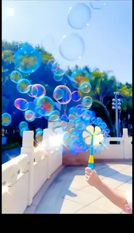 Windmill bubble blowing machine kanak-kanak mainan bubble water replenishment liquid manual blowing bubble stick non-toksik concentrated liquid bubble maker#Batang gelembung kincir angin berwarna-warni#Warna dongeng adalah warna yang paling indah di hati kanak-kanak