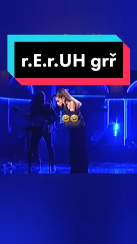 #reruh#arianagrande#snl#nistalgic#nostaldia#funny#fail#wtf#live#dangerouswoman#arianatir#arianatirs#laugh#laughing