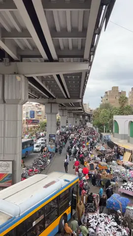 اليومين دول نص الشعب المصري في سوق الموسكي والنص التاني في سوق العتبه و اللي رايح في الطريق بعربيه يوصل تاني يوم 😂 كل عام وأنتم بخير رمضان قرب 🌟🌙 #يوميات_مواطن_مصري  #يوميات_ست_مصريه  #القاهره  #القاهره_cairo 