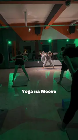 Aulas de Yoga🧘‍♀️ O yoga é a modalidade perfeita para trabalhar o corpo e a mente, com cervicais que te auxiliam no controle do estresse, ansiedade, dores no corpo, além de melhorar o equilíbrio e promover a sensação de bem estar, podendo ser praticado por homens e mulheres de todas as idades🧡 Nossas aulas acontecem de segunda, quarta, quinta e sexta! Que tal viver essa experiência? #yoga #yogapractice #academia #academiafit #Fitness #autocuidado 