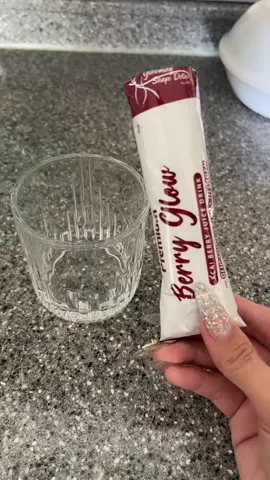 Lakas maka flat ng tummy. 🥰 #fyp #affiliate #tiktok #berryglowdetoxdrink #tiktokaffiliate 