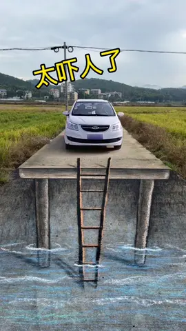 【张世先】把馬路畫斷了，路人會有什麽反應？If the road is broken, how will passers-by react? #3d #painting #shorts #tiktok #drawing #3D #3ddrawing #Graffiti #painter #graffitiart #melukis #menggambar #countryside #country #china #chinese #boy #teenager #funny #funnyvideos