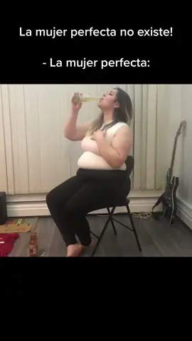 Confirmen hombres🤗 Que hermoso es ver a una mujer gorda beber cerveza y eructar🥰 #feederism #parati #fyp 