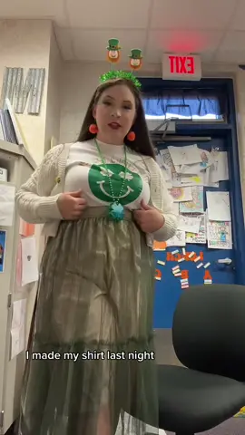 Happy (late) St. Patrick's Day🍀 #teacherlife #teachersoftiktok #tiktokteachers #stpatricksday #leprechaun #tootd #teacheroutfitcheck #teacheroutfitoftheday #teacherfit #teacherstyle 